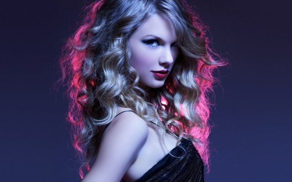 Beautiful-singer-Taylor-Swift-hd-wallpaper-images